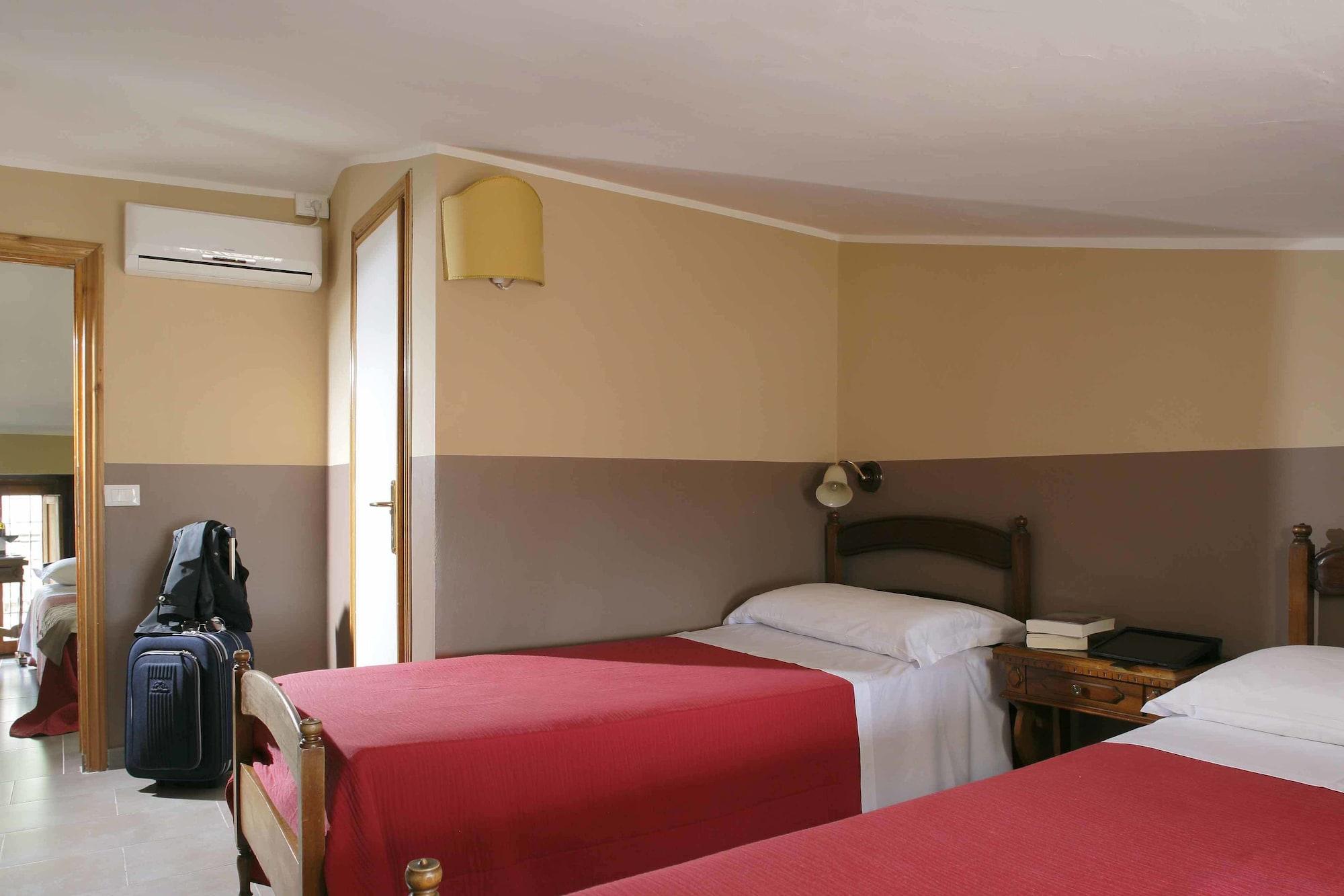 אסיסי Hotel Properzio מראה חיצוני תמונה