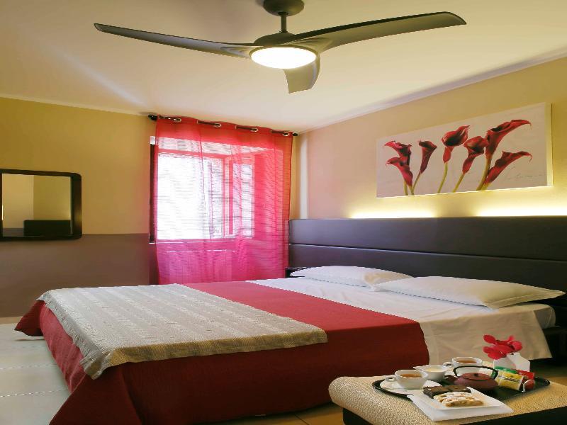 אסיסי Hotel Properzio מראה חיצוני תמונה